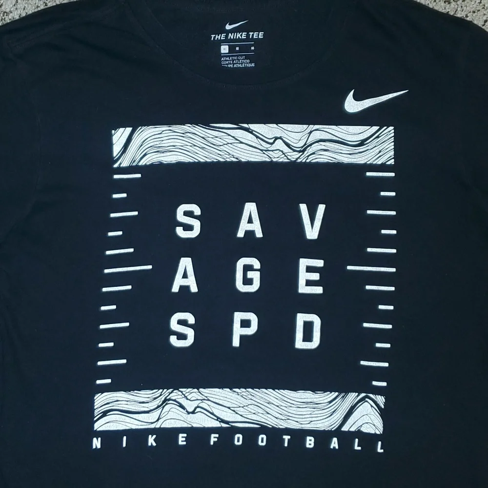 Nike Men's Tee Savage Athletic Cut Dri-Fit Long Sleeve Shirt